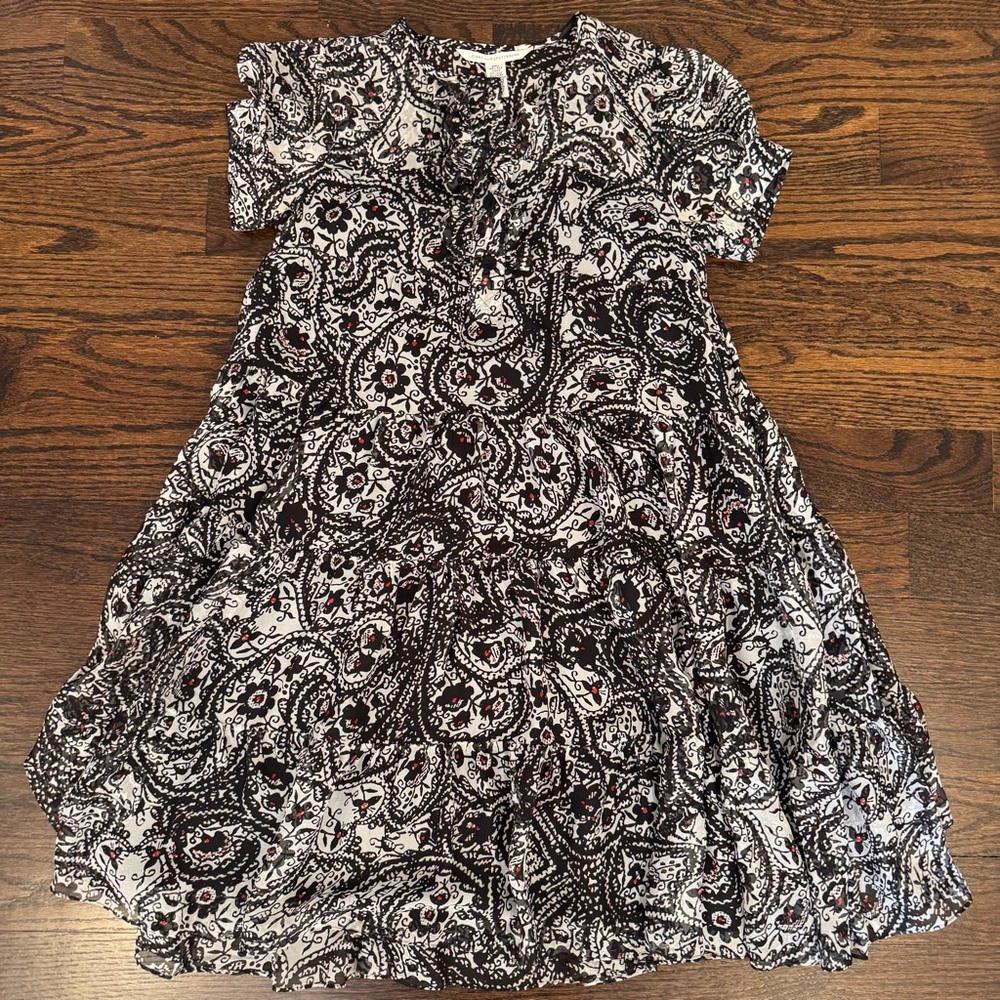 Diane Von Furstenburg silk babydoll dress - size 6